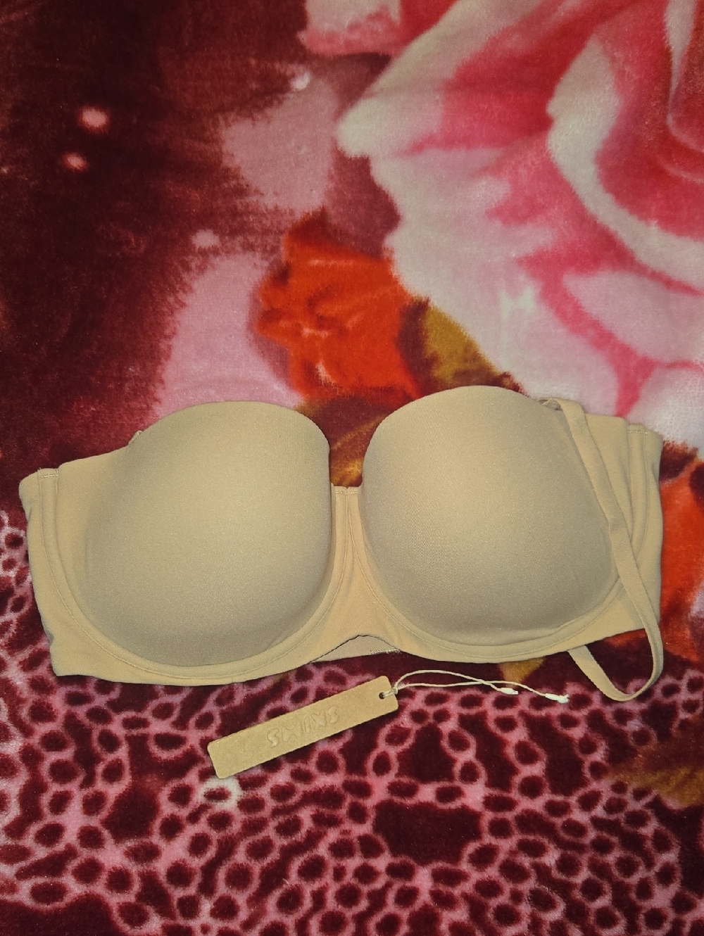 SKIMS Kim Kardashian Women's 36C. Purchased But Didn't Fit. FIT SMALL